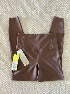NWT High-Waist Women's Leggings with Pocket